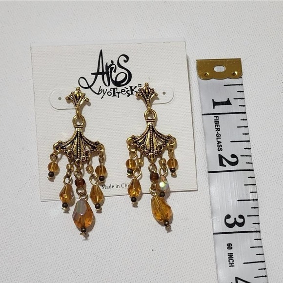 TRESKA beaded dangle chandelier earrings new!!! - Picture 2 of 3